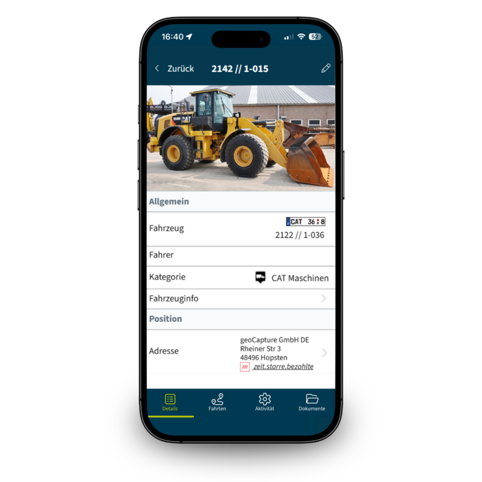 Mockup von geoCapture-App auf dem eine Baumaschine mit ihren Stammdaten abgebildet ist